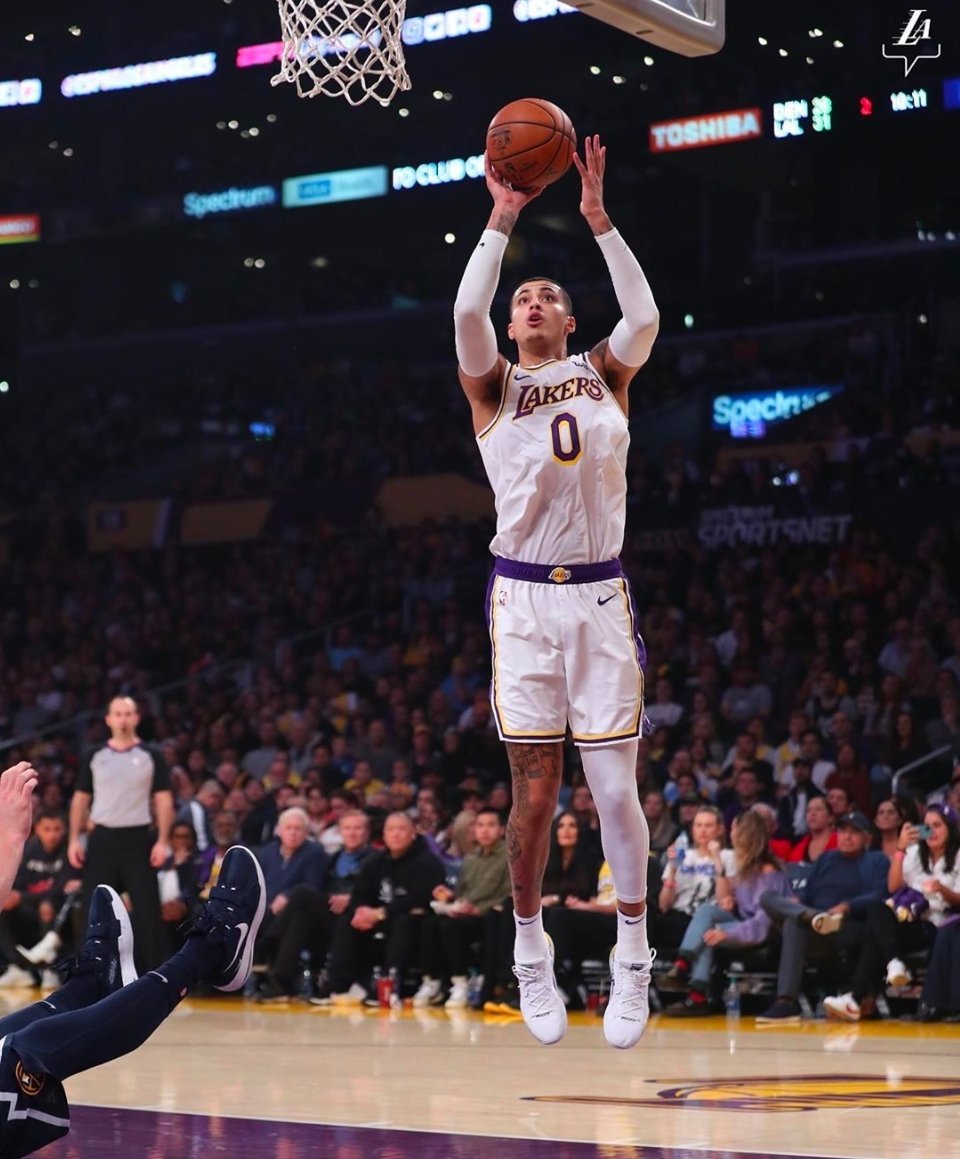 巴西男篮碾压掘金，凯尔·库兹马制霸全场